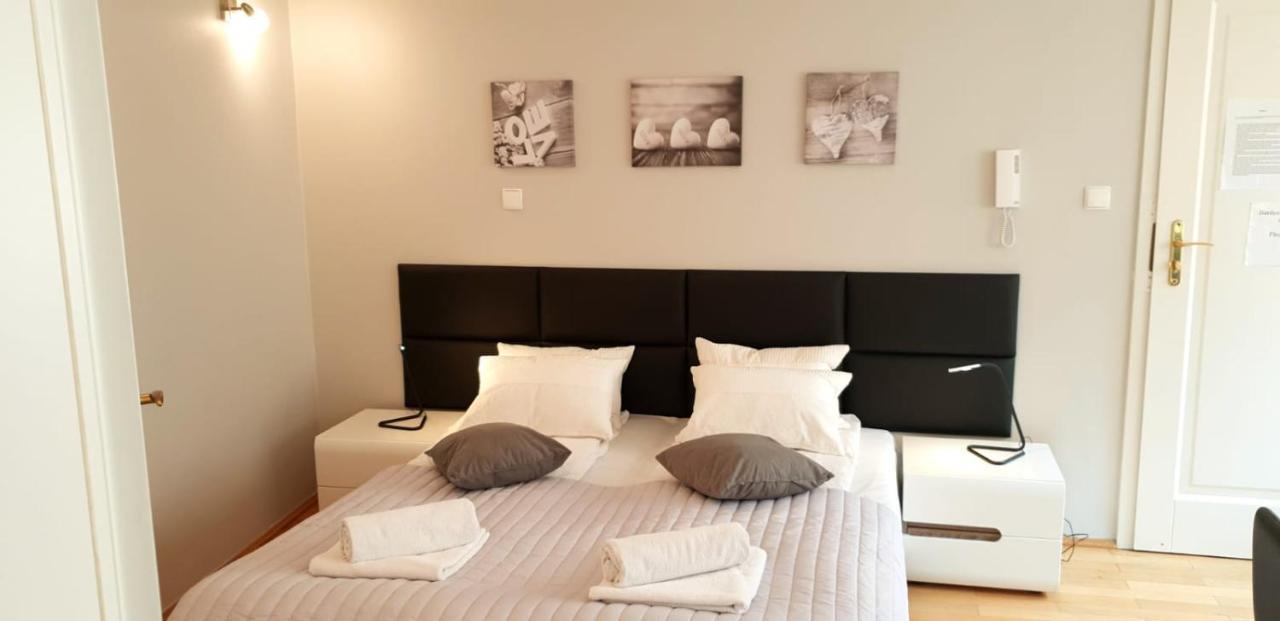 Aparthotel Old City Cracovie Extérieur photo