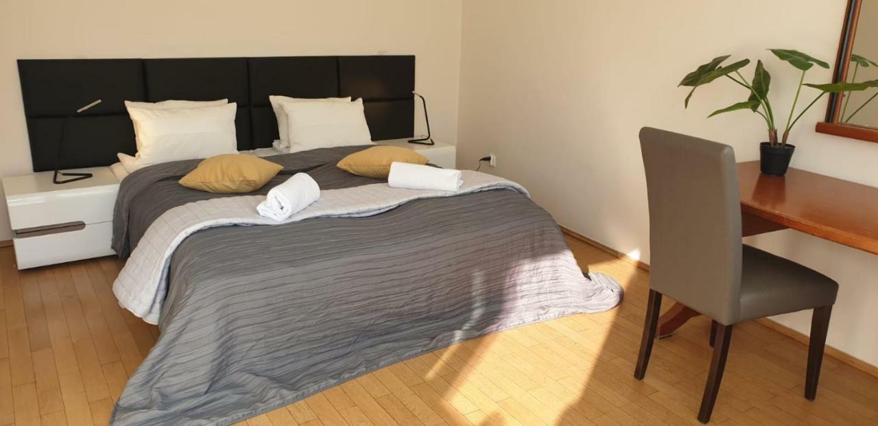 Aparthotel Old City Cracovie Extérieur photo