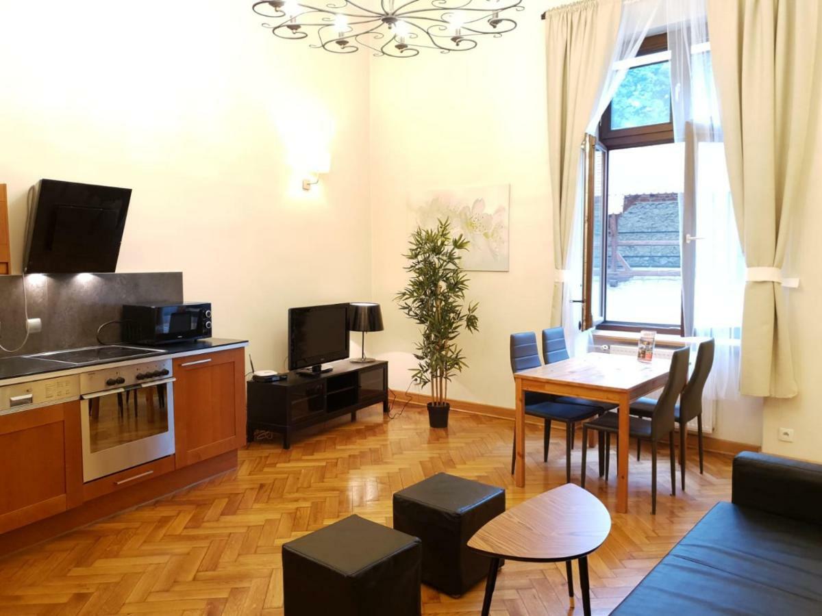 Aparthotel Old City Cracovie Extérieur photo